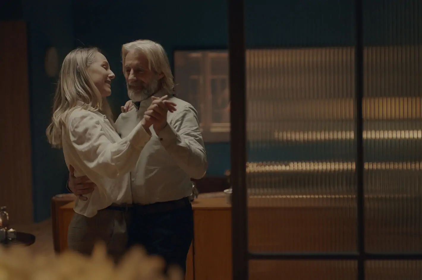 RS-couple-dancing-love-of-cinema-1420x940-compressed.webp RS-couple-dancing-love-of-cinema-1420x940-compressed.webp